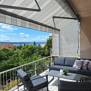 Apartman With Terace, Crikvenica